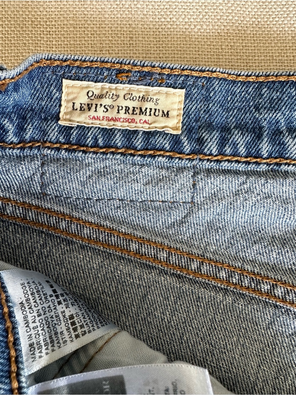LEVI’S 501 Curve Jeans Size 27 Medium Wash - Picture 6 of 10